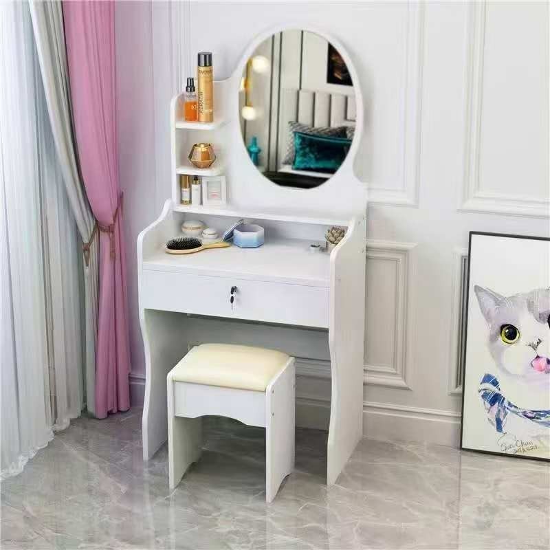 Scrivania Toeletta Vanity Table Tavolo Trucco con Specchio Ovale e Sgabello, Mobile Make‑Up con Cassetto e Ripiani, Postazione Trucco per Ragazze e Bambine, Arredo Bianco per Camera da Letto